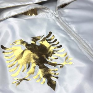 Horsehair and foam Mexican-style competition boxing gloves crafted from genuine leather for superior punch feedback and durability